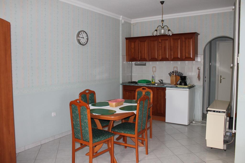 Orwa Apartmanok - Fenyofa Koez Zalakaros Exterior photo